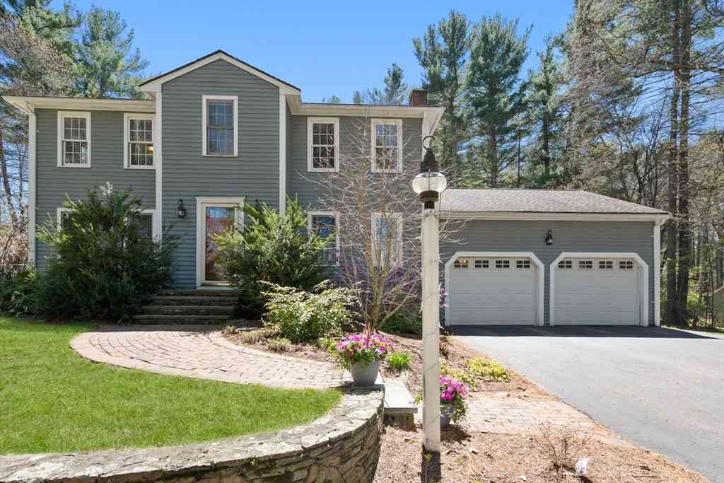 Homes For Sale - 43 Maple Street<br/> Norfolk County, Norfolk, MA 02056