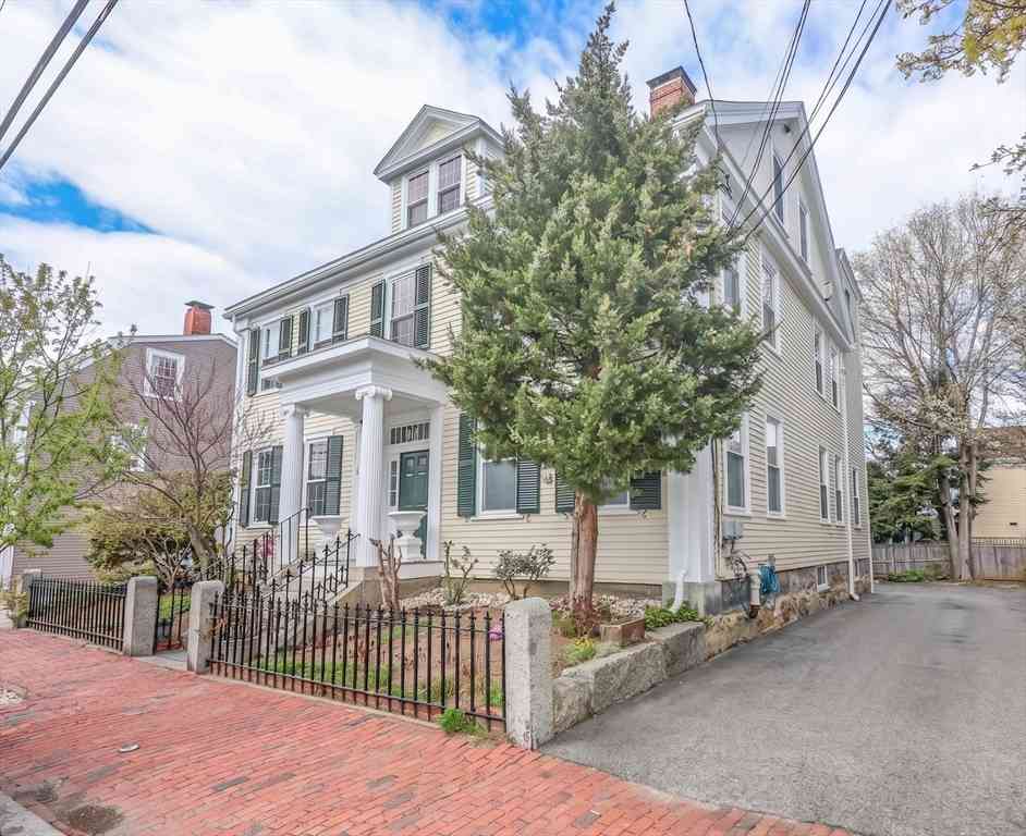 Condo For Sale - 3 Orange St #5<br/> Essex County, Newburyport, MA 01950