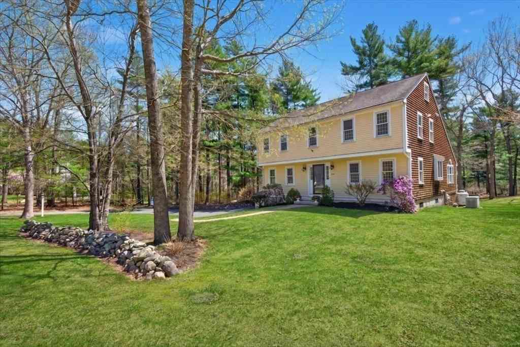 Homes For Sale - 245 North St<br/> Duxbury, MA 02332