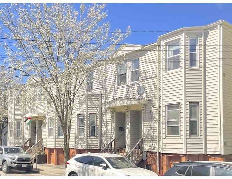 Homes For Rent - 13-19 Houghton St<br/> Somerville, MA 02143