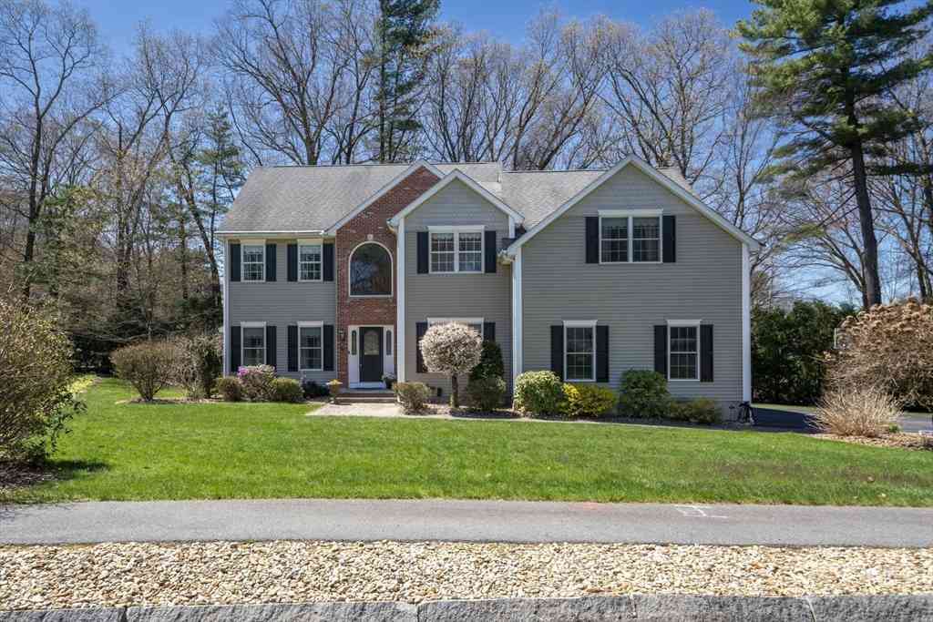 Homes For Sale - 3 Archambault Way<br/> Middlesex County, Chelmsford, MA 01824