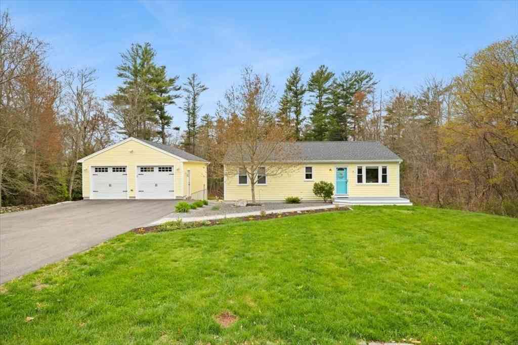 Homes For Sale - 120 County St<br/> Plymouth County, Lakeville, MA 02347