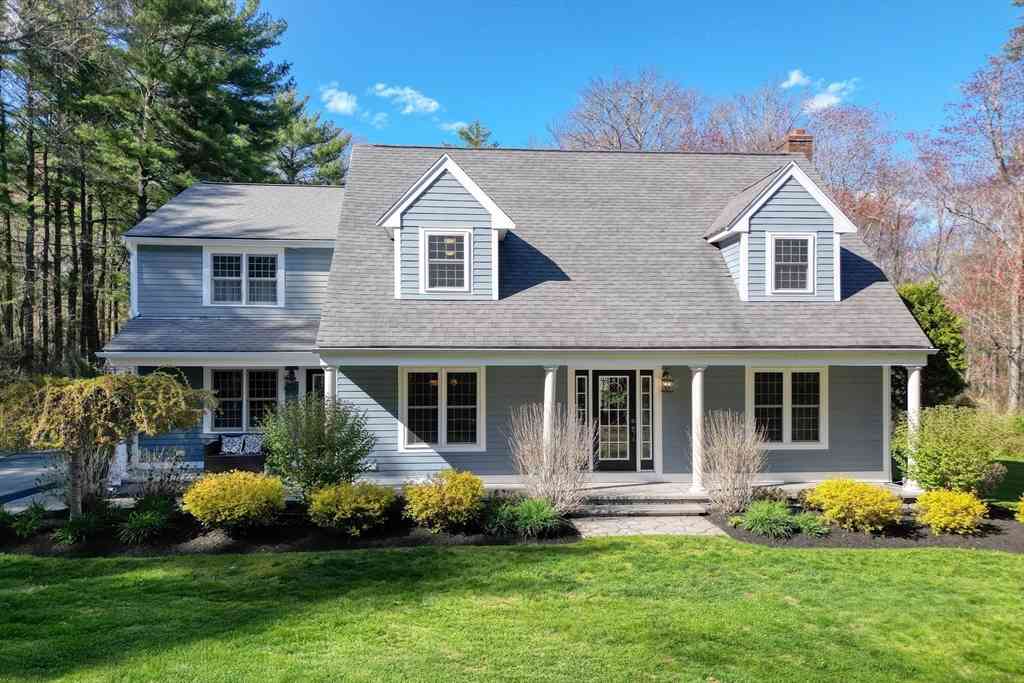 Homes For Sale - 11 Heather's Path<br/> Plympton, MA 02367