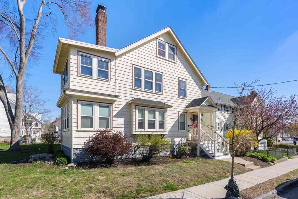 Condo For Sale - 139 Bartlett Ave #1<br/> Belmont, MA 02478