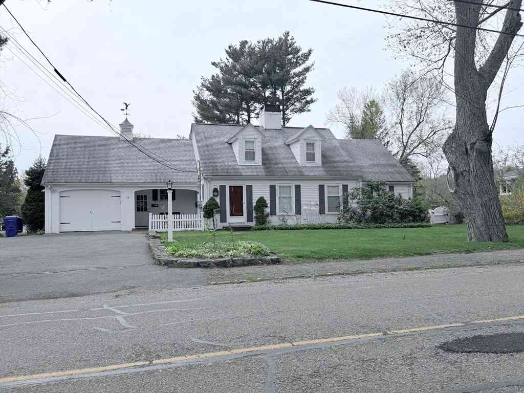 Apartment For Rent - 55 Warren St #1<br/> Bristol County, Taunton, MA 02780