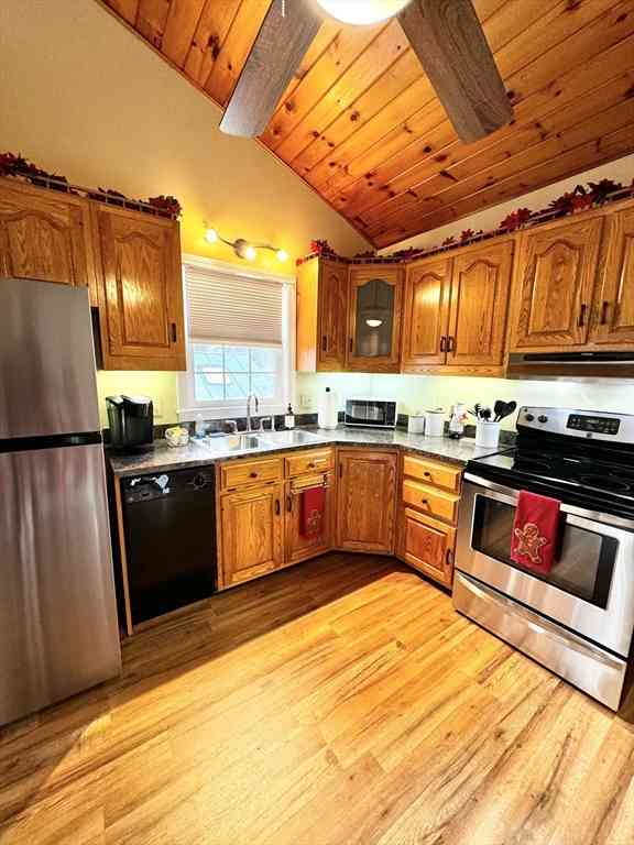 Homes For Rent - 73 Kingsbury #2<br/> Fitchburg, MA 01420