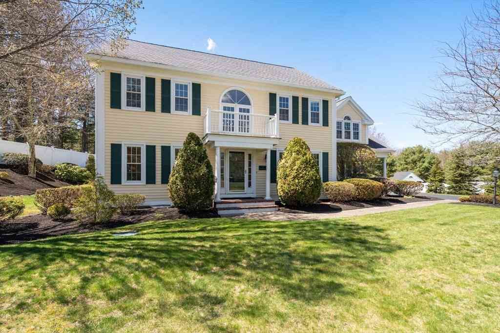 Homes For Sale - 6 Berkshire St<br/> Norfolk County, Norfolk, MA 02056