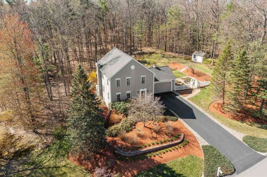 Homes For Sale - 40 Longwood Dr<br/> Worcester County, Lunenburg, MA 01462