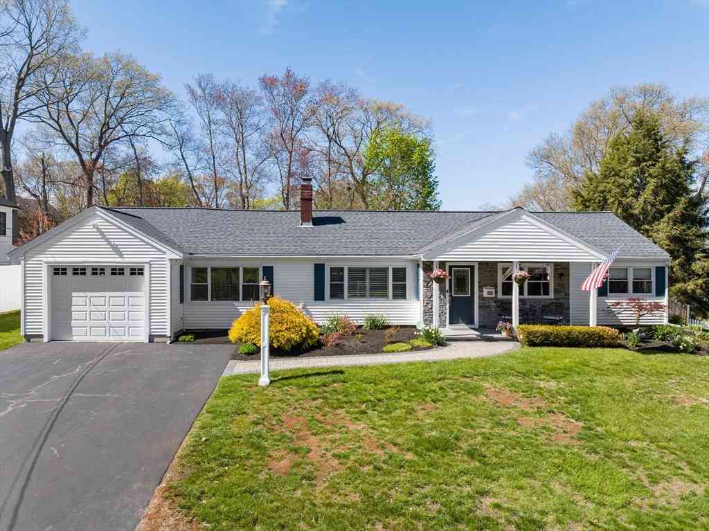 Homes For Sale - 10 Appleton Road<br/> Natick, MA 01760