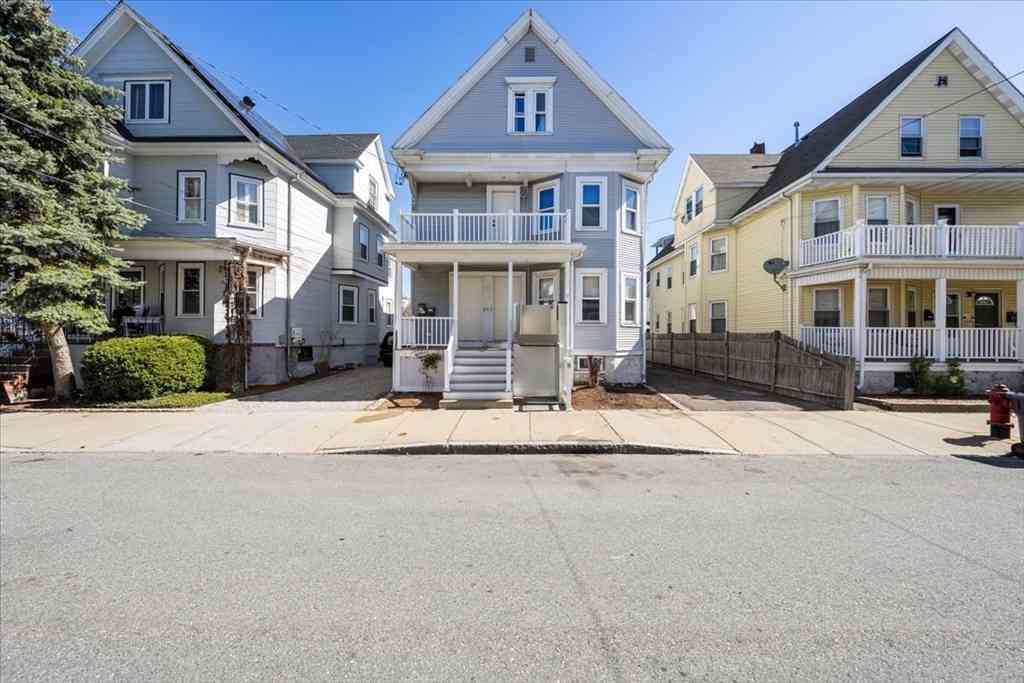 Multifamily For Rent - 15 Porter St<br/> Everett, MA 02149