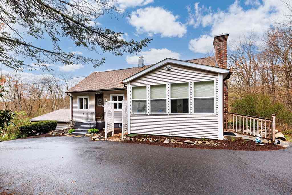Homes For Sale - 185 N Monson Rd<br/> Hampden County, Hampden, MA 01036