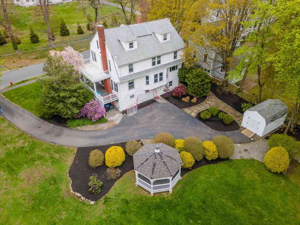Homes For Sale - 17 Grove St<br/> Natick, MA 01760