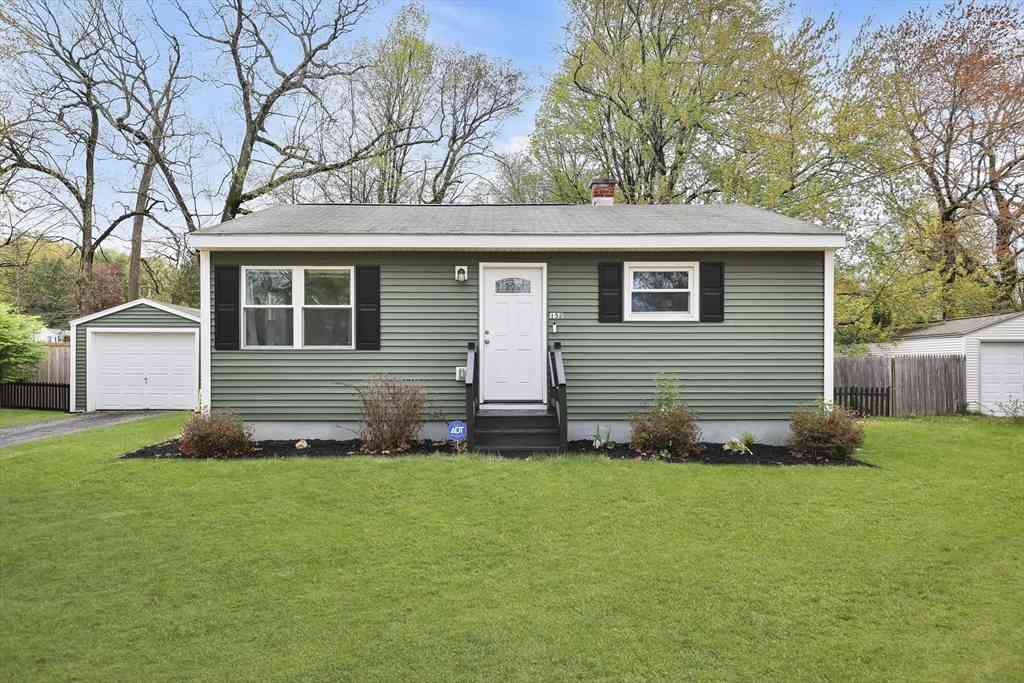 Homes For Sale - 152 Shady Brook Ln<br/> Springfield, MA 01118