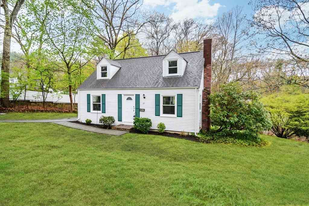 Homes For Sale - 21 Nimitz Cir<br/> Natick, MA 01760