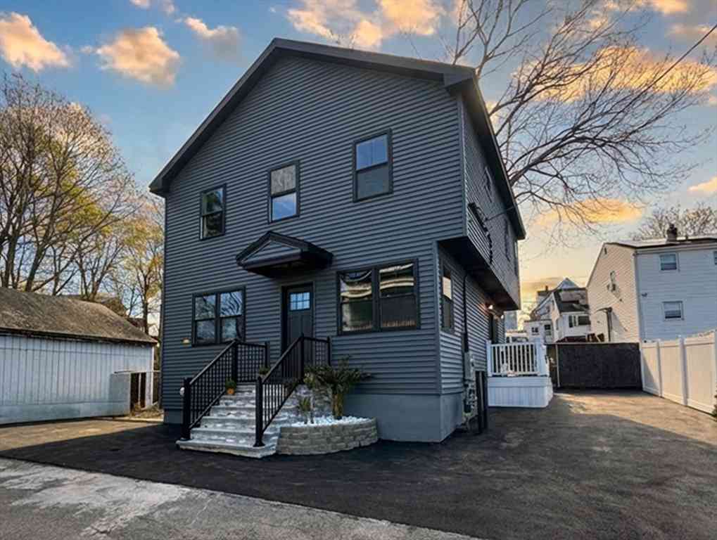 Homes For Sale - 11 Willis Ct<br/> Lynn, MA 01905