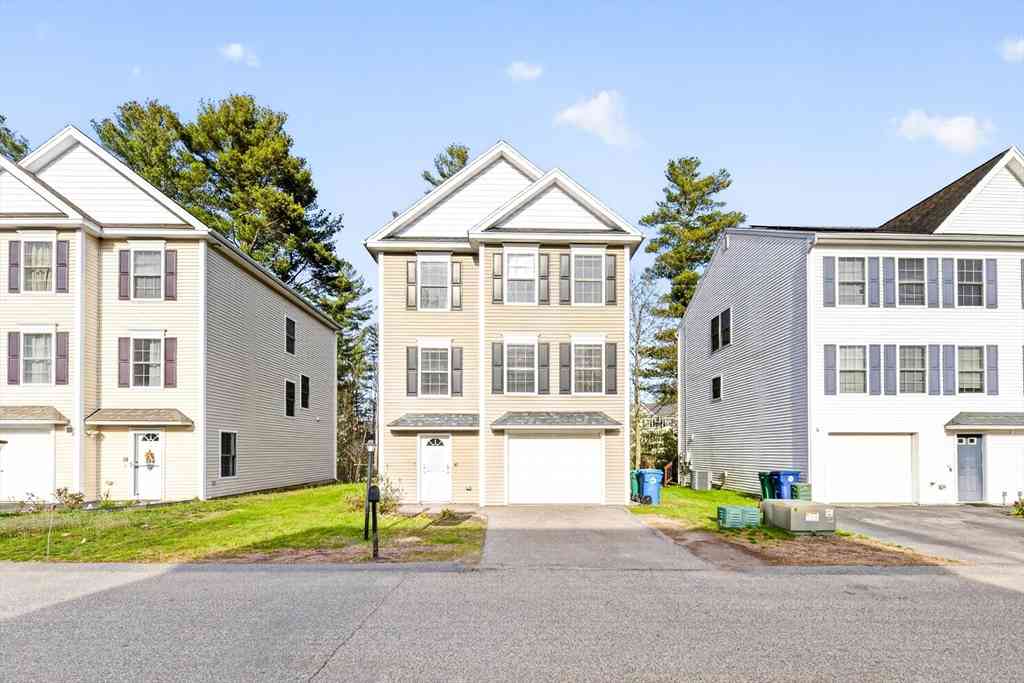 Condo For Sale - 40 Nile Street #40<br/> Billerica, MA 01821