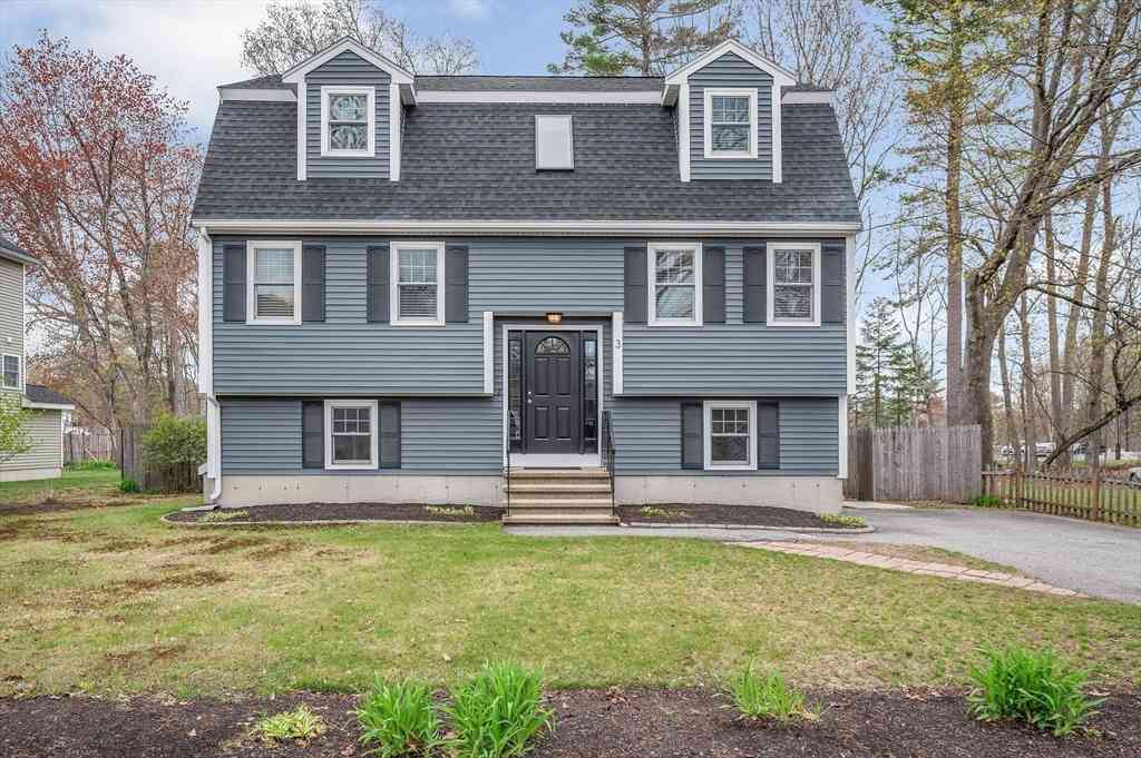 Homes For Sale - 3 Brattle Street<br/> Middlesex County, Wilmington, MA 01887