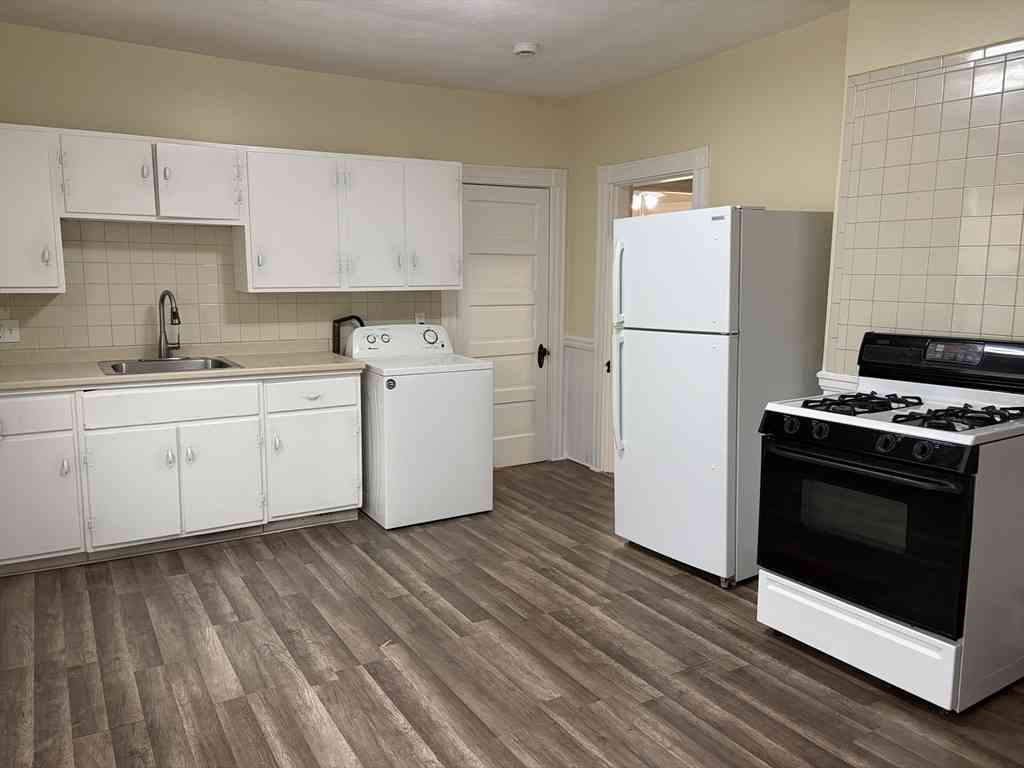 Homes For Rent - 42 Pearl St #3<br/> Everett, MA 02149