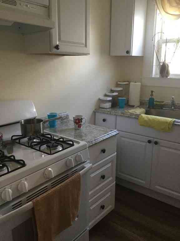 Apartment For Rent - 184 Chestnut #2R<br/> Lynn, MA 01902