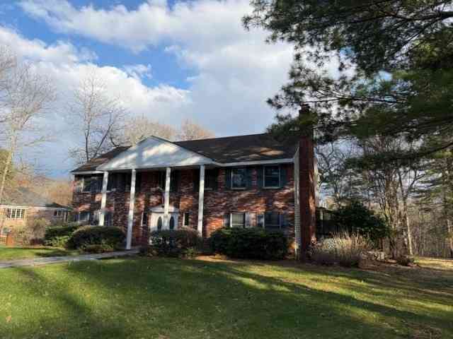 Homes For Sale - 10 Crestwood Rd<br/> Middlesex County, North Reading, MA 01864