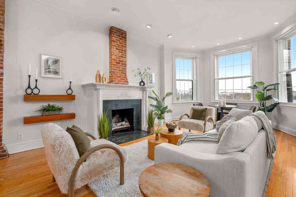 Condo For Sale - 37 Bay State Rd #6<br/> Boston, MA 02215