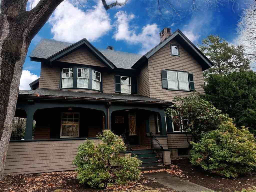 Apartment For Rent - 41 Powell Street #UPPER<br/> Brookline, MA 02446