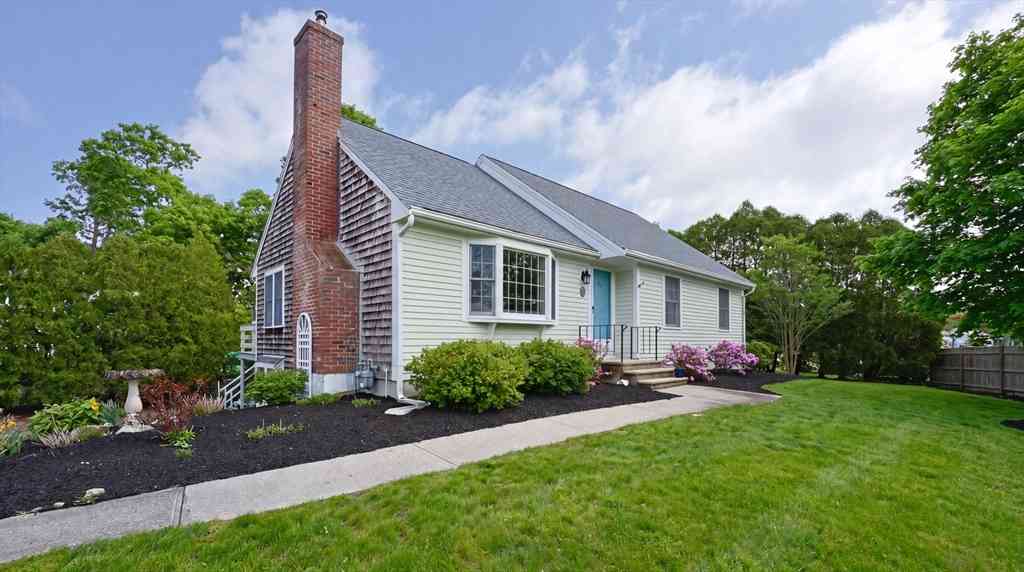 Homes For Sale - 3 Fresh Water Road<br/> Barnstable County, Harwich, MA 02645