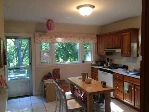 Apartment For Rent - 35 Everett Ave #1<br/> Watertown, MA 02472