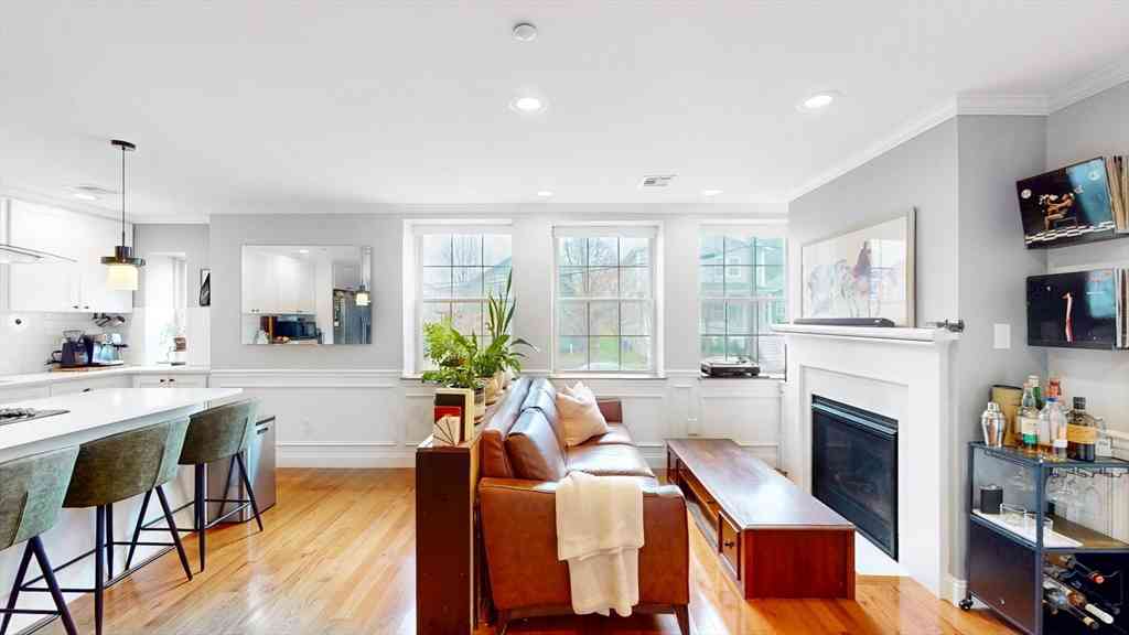 Condo For Sale - 7 Mount Hope #202<br/> Providence, RI 02906