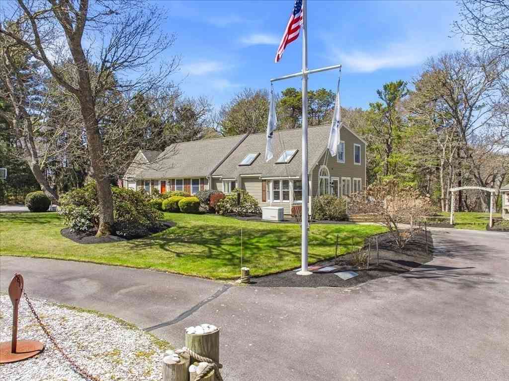 Homes For Sale - 12 Salt Marsh Ln<br/> Wareham, MA 02571