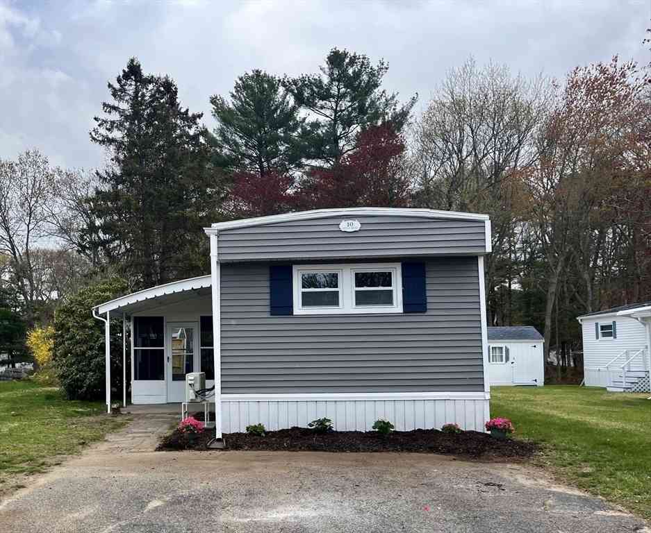Mobile Home For Sale - 10 Holly Road<br/> Taunton, MA 02780
