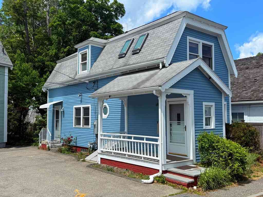 Homes For Rent - 90 Belknap St<br/> Concord, MA 01742