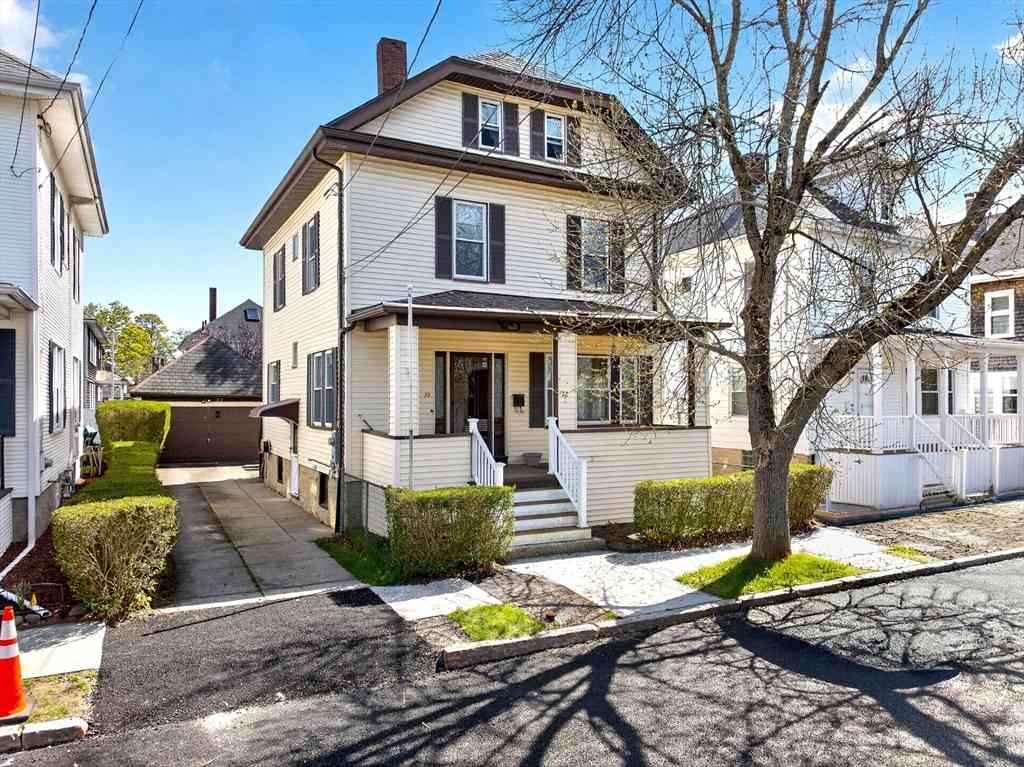 Homes For Sale - 72 Carroll St<br/> New Bedford, MA 02740