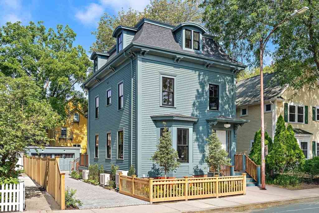 Homes For Sale - 67 Inman Street<br/> Cambridge, MA 02139