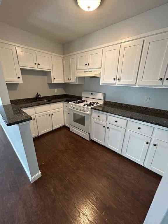 Apartment For Rent - 226 East Main Street #4<br/> Fall River, MA 02724