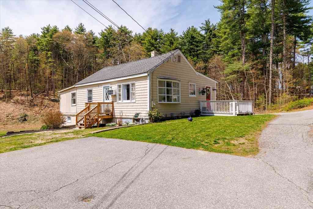 Homes For Sale - 23 Marlboro Rd<br/> Worcester County, Berlin, MA 01503