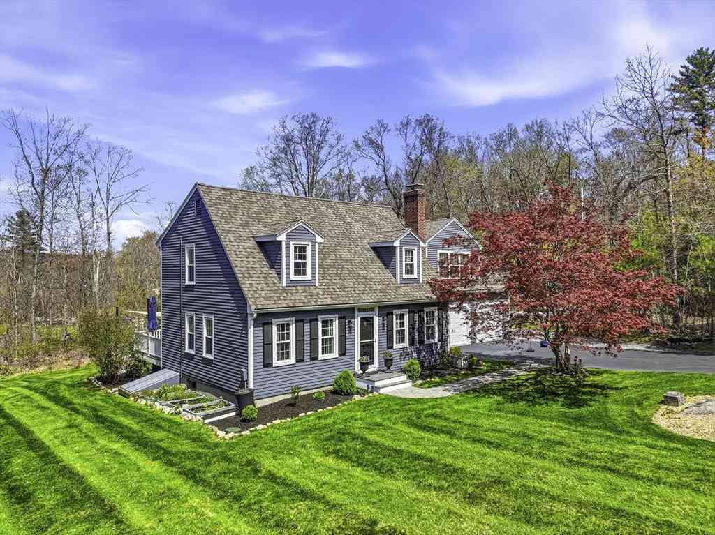 Homes For Sale - 3 Ephraims Way<br/> Worcester County, Upton, MA 01568