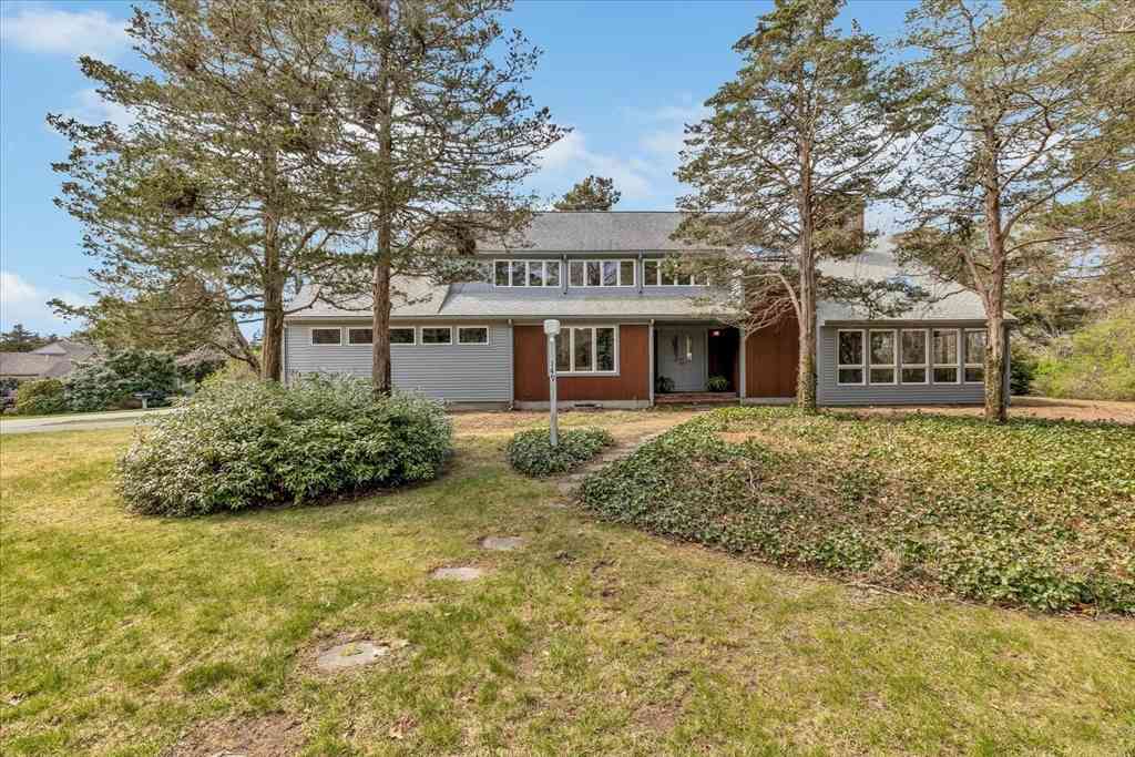 Homes For Sale - 149 Cliffwood Lane<br/> Barnstable County, Falmouth, MA 02540