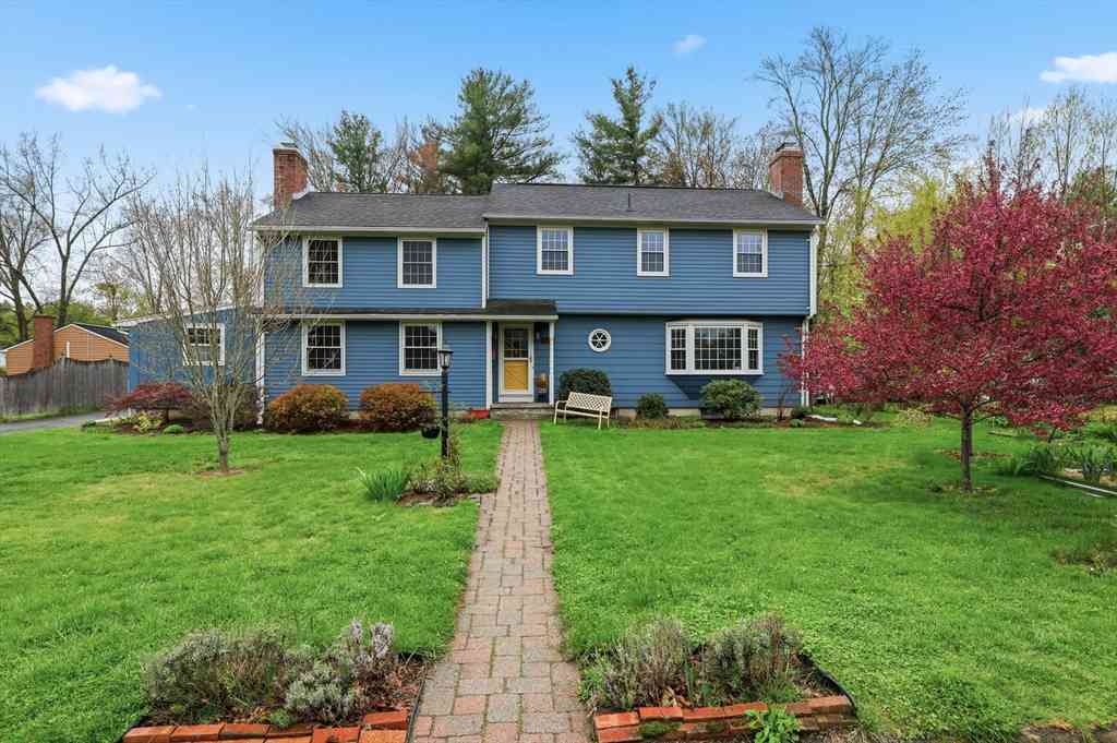 Homes For Sale - 99 Blackberry Lane<br/> Northampton, MA 01060