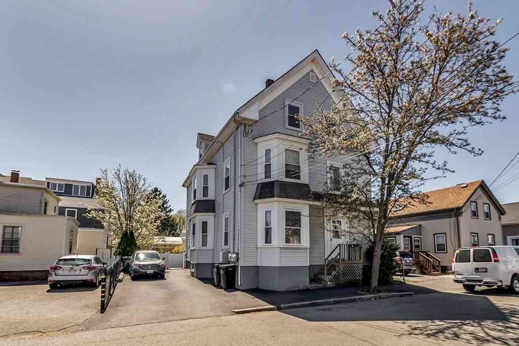 Multifamily For Rent - 6 Pearl St<br/> Salem, MA 01970