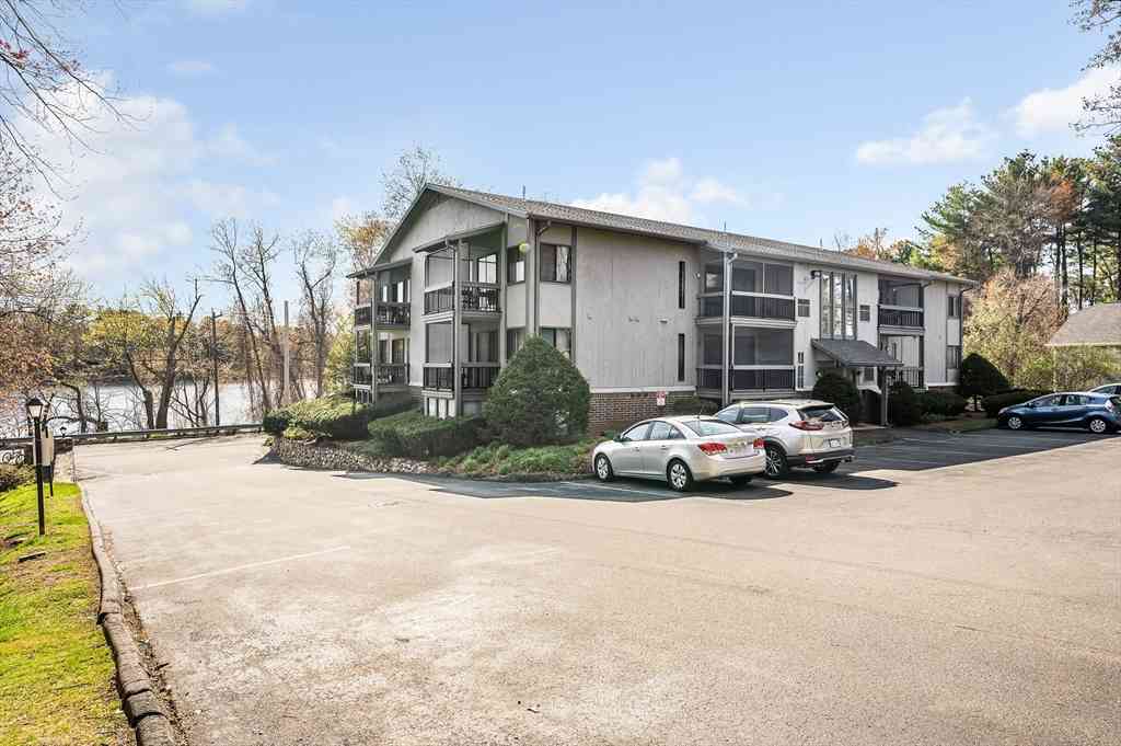Condo For Sale - 1461 Pawtucket Boulevard #A2<br/> Lowell, MA 01854