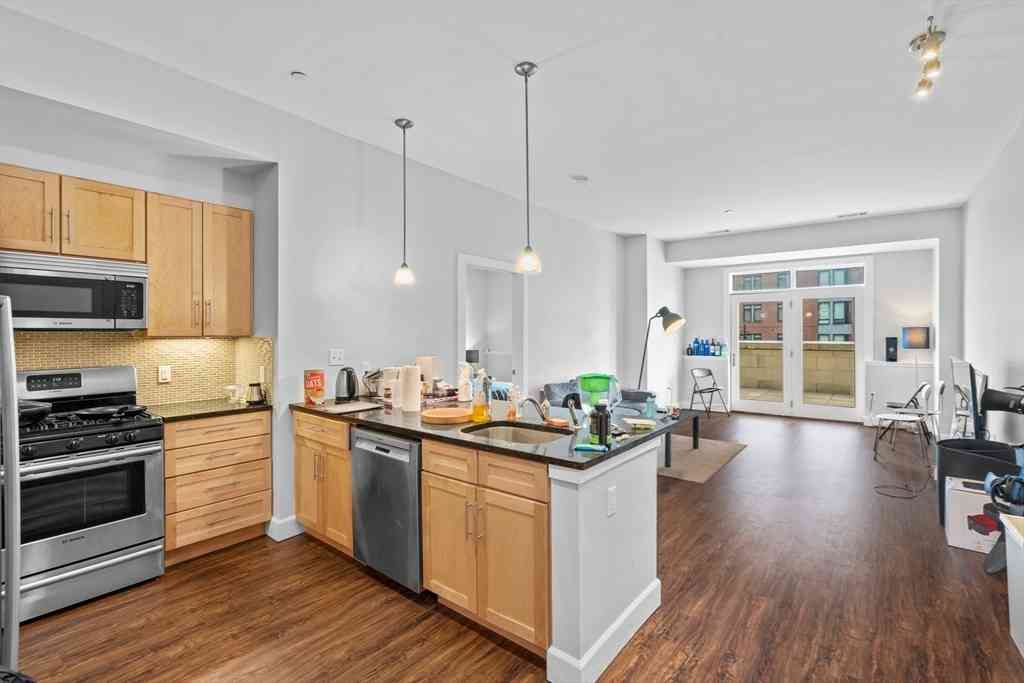 Condo For Rent - 1501 Commonwealth Ave #103<br/> Boston, MA 02135