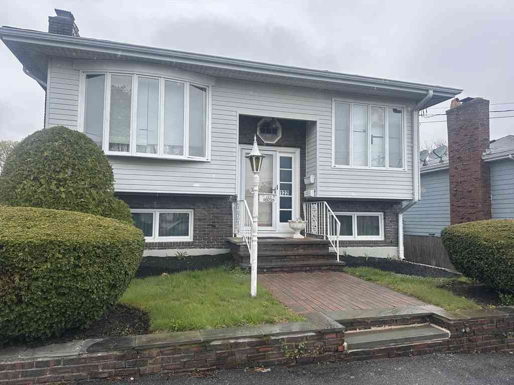 Multifamily For Sale - 122 Lantern Rd<br/> Suffolk County, Revere, MA 02151