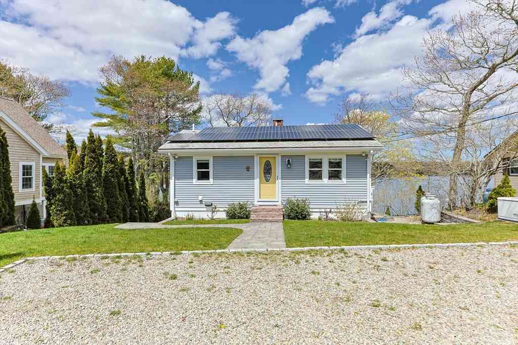 Homes For Sale - 100 Lakeview Blvd<br/> Plymouth, MA 02360