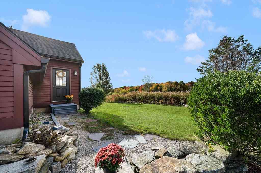 Apartment For Rent - 318 Sutton St<br/> Uxbridge, MA 01569