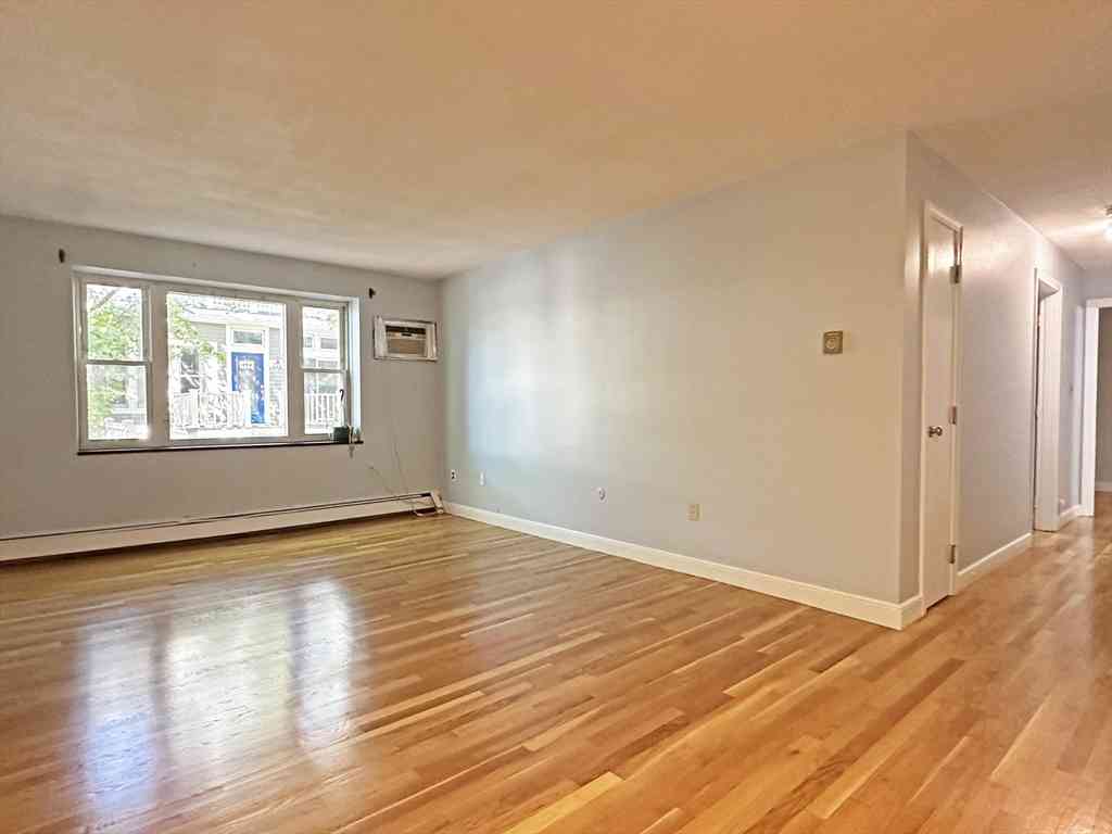 Apartment For Rent - 100 Summer St #1-4<br/> Watertown, MA 02472