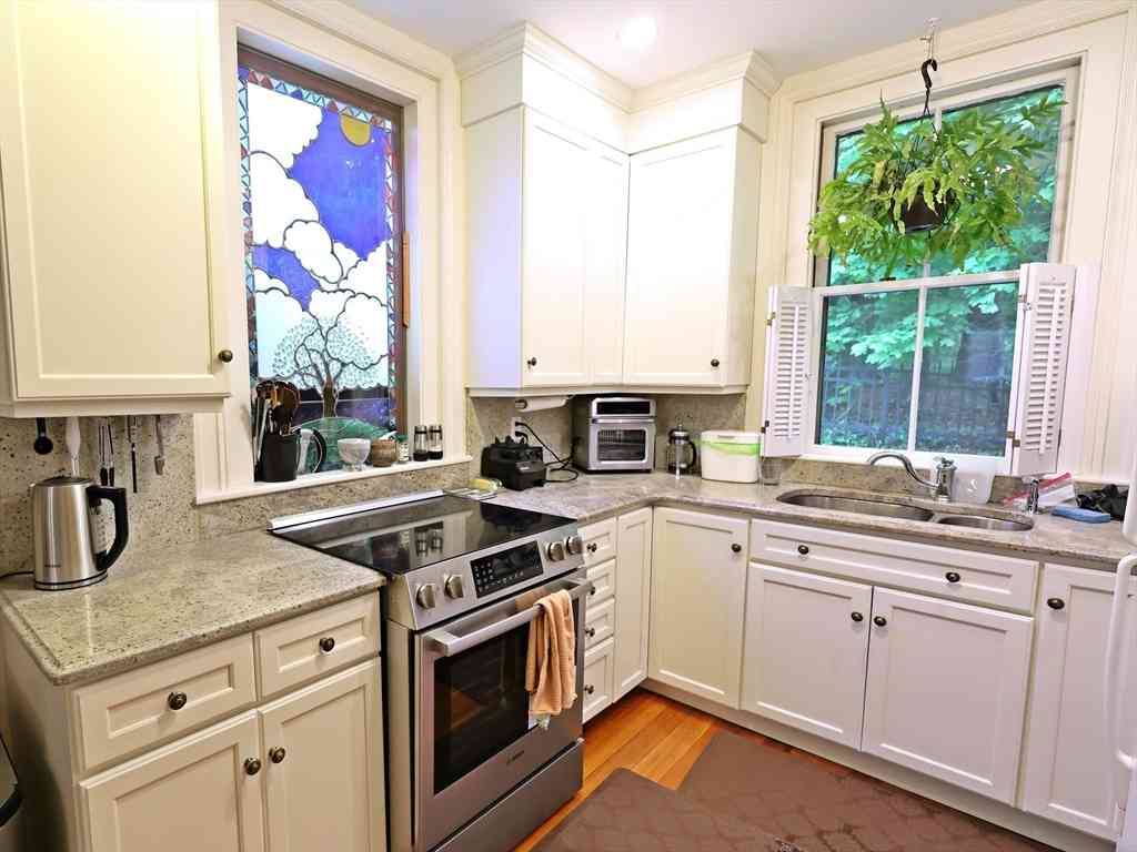 Homes For Rent - 107 Waban Hill Road #R<br/> Newton, MA 02467