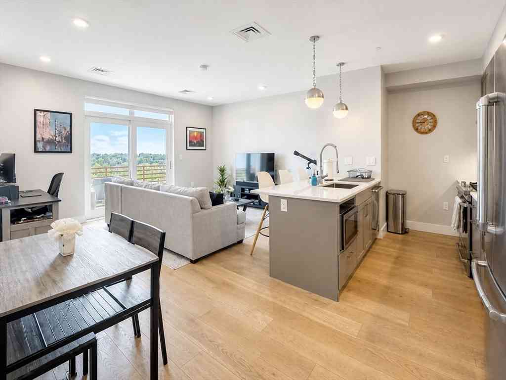 Condo For Sale - 1650 Commonwealth Ave #605<br/> Boston, MA 02135