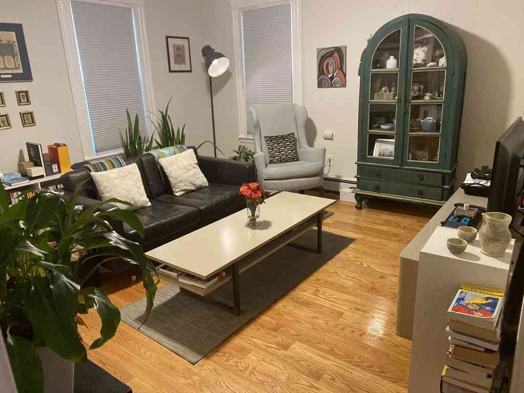 Apartment For Rent - 27 Pinckney St #1<br/> Somerville, MA 02145