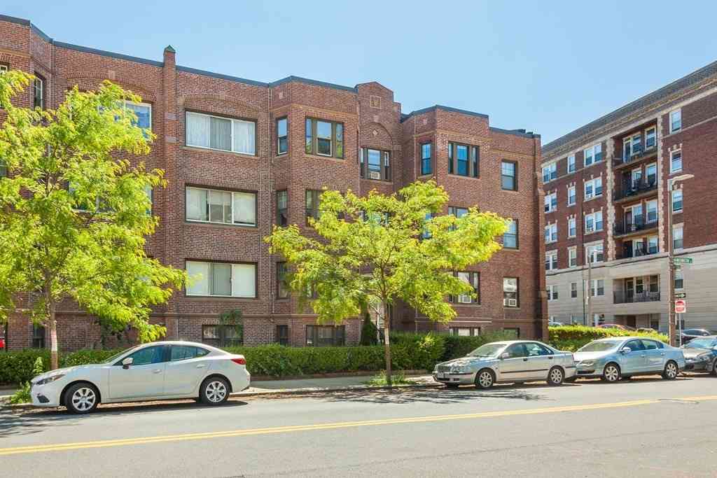 Condo For Rent - 108 Washington #11<br/> Boston, MA 01235